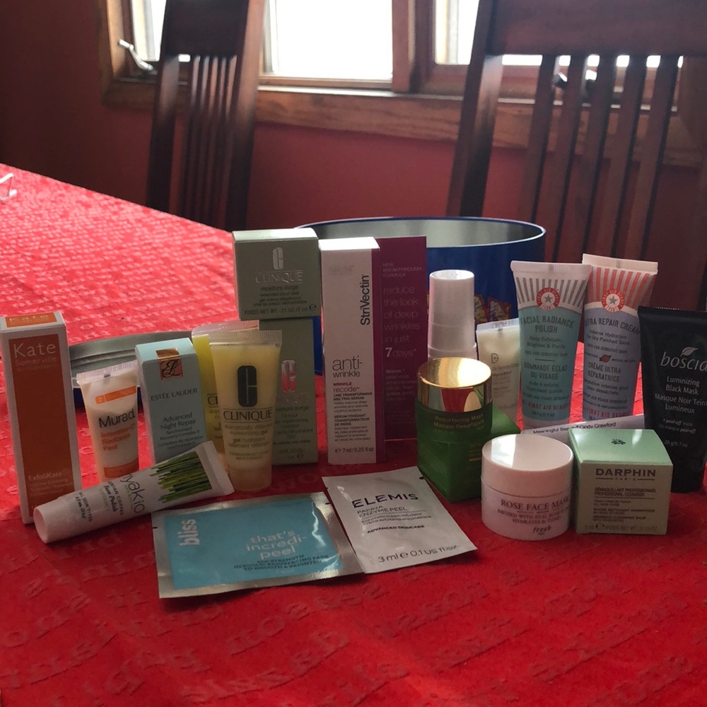 Prestige Skin set of smaller sizes.